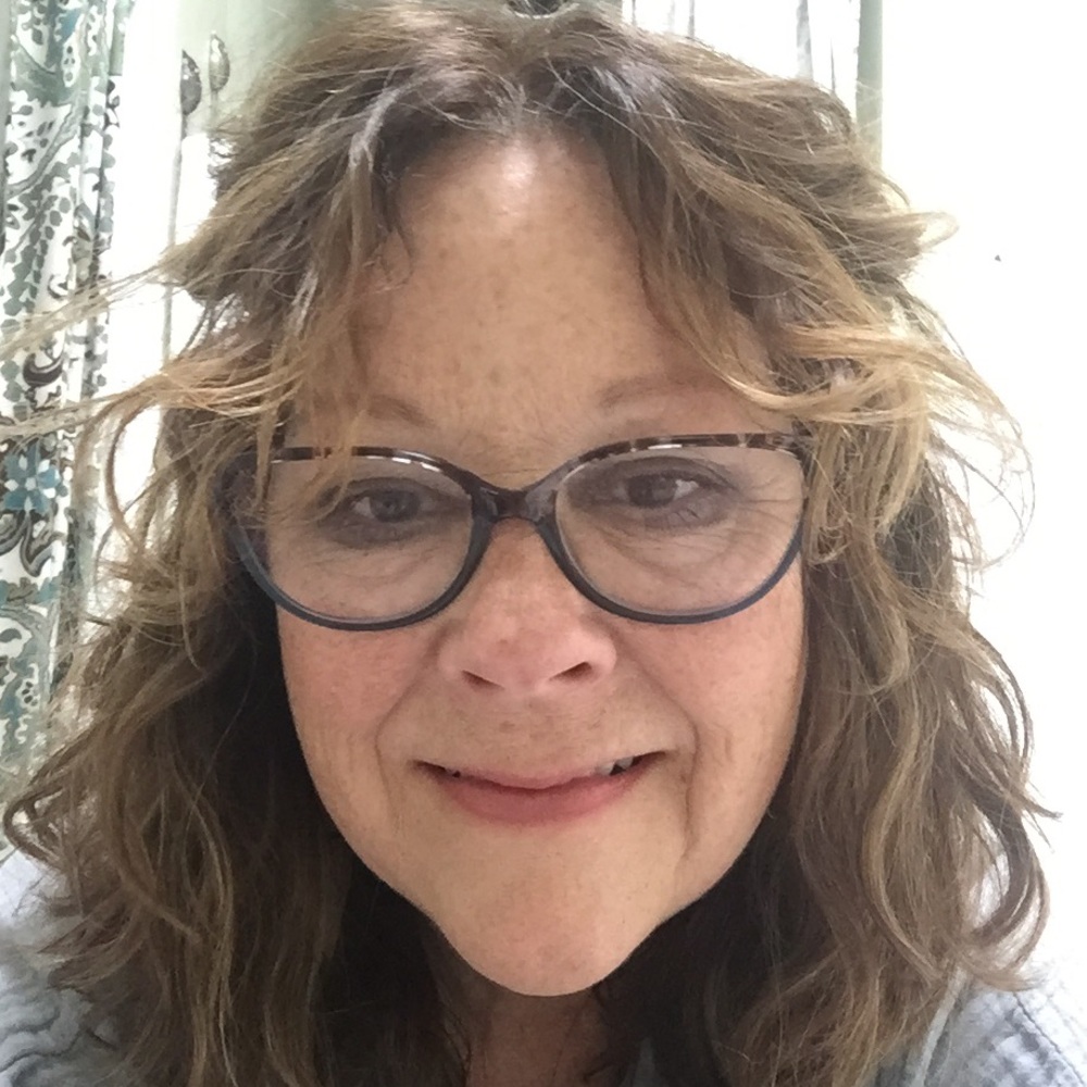 Meet your Posher, Leslie